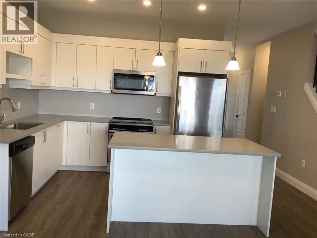 360 QUARTER Townline Unit# 605, #605