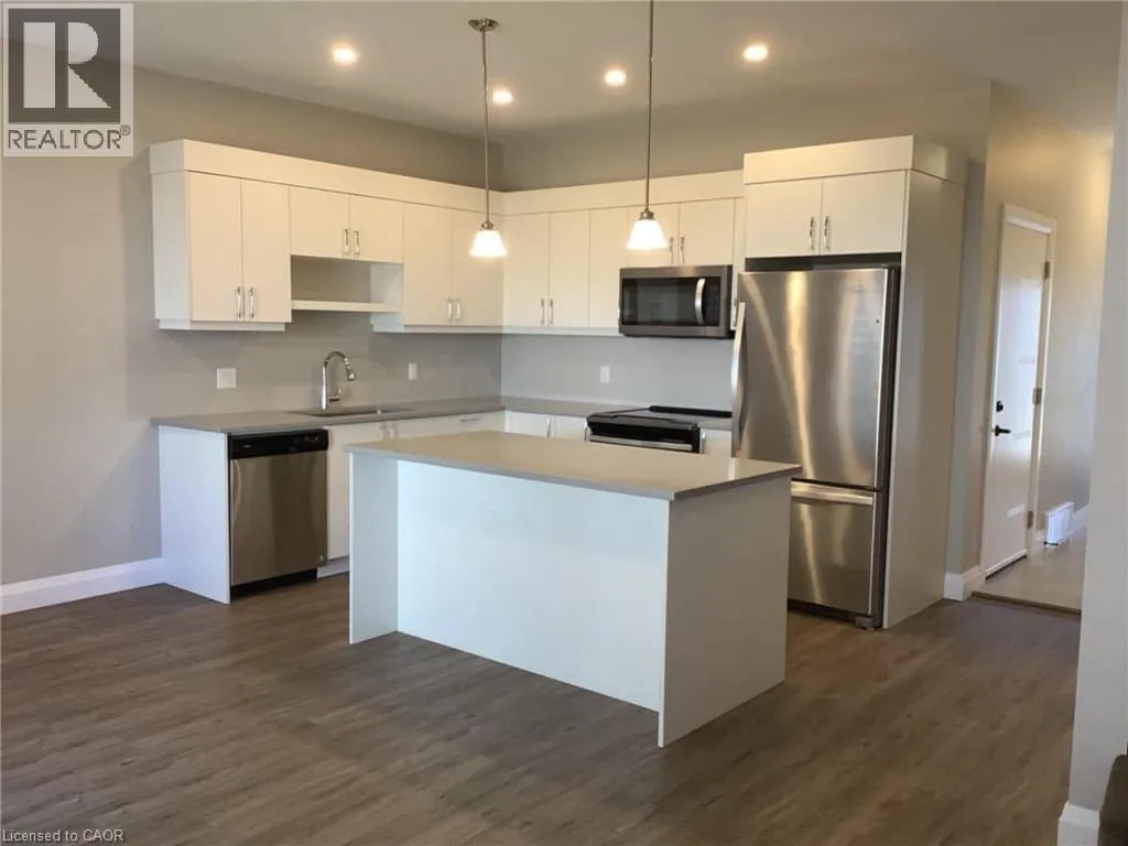 360 QUARTER Townline Unit# 605, #605