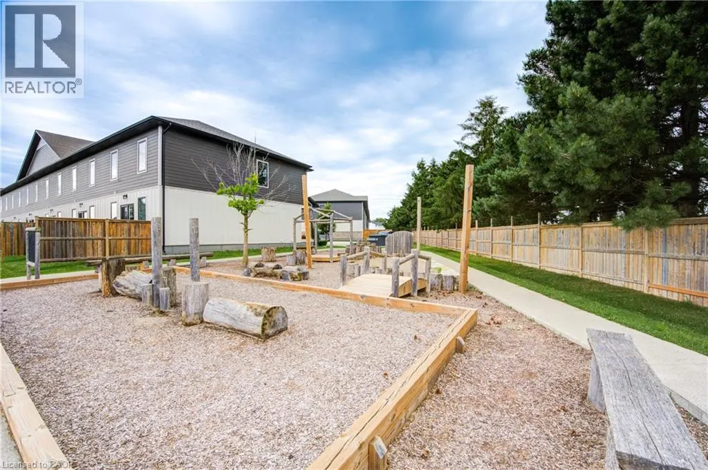 360 QUARTER Townline Unit# 605, #605