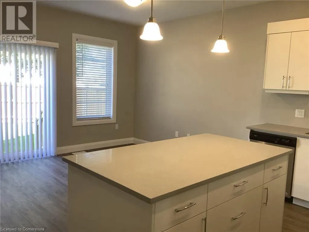 360 QUARTER Townline Unit# 605, #605