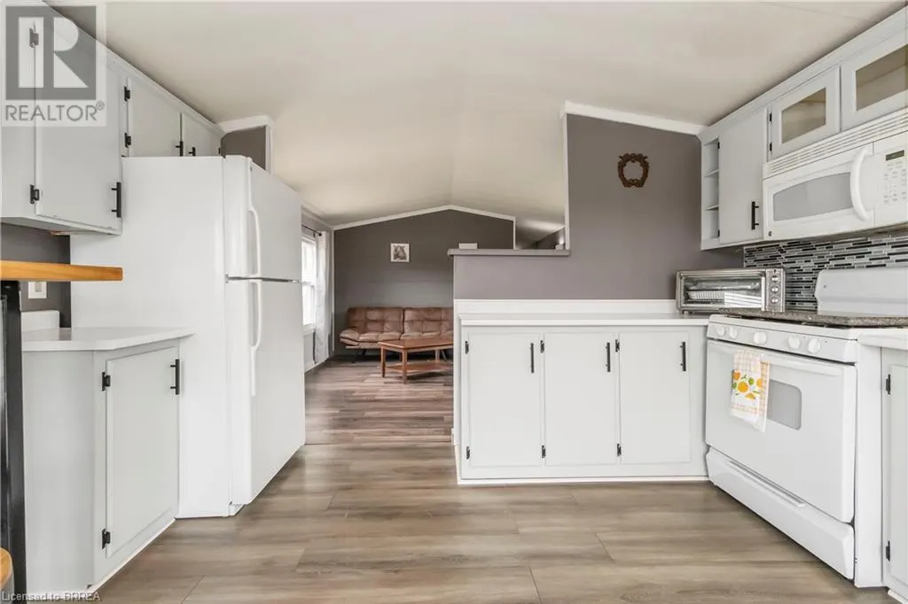 99 FOURTH CONCESSION Road Unit# 243, #243