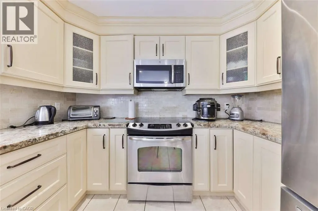 5275 THORNWOOD Drive