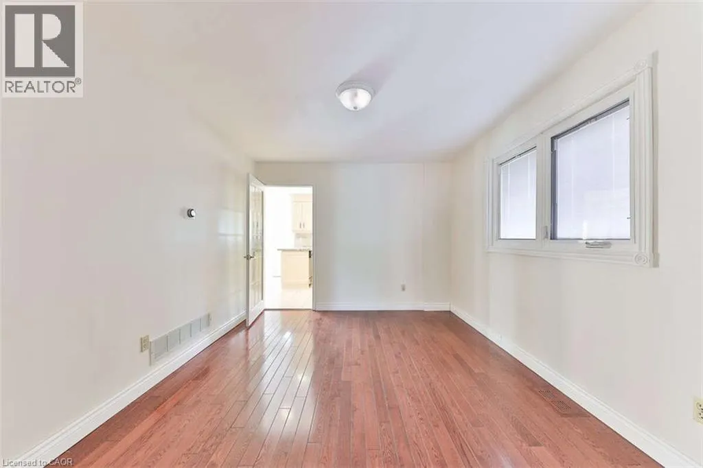 5275 THORNWOOD Drive