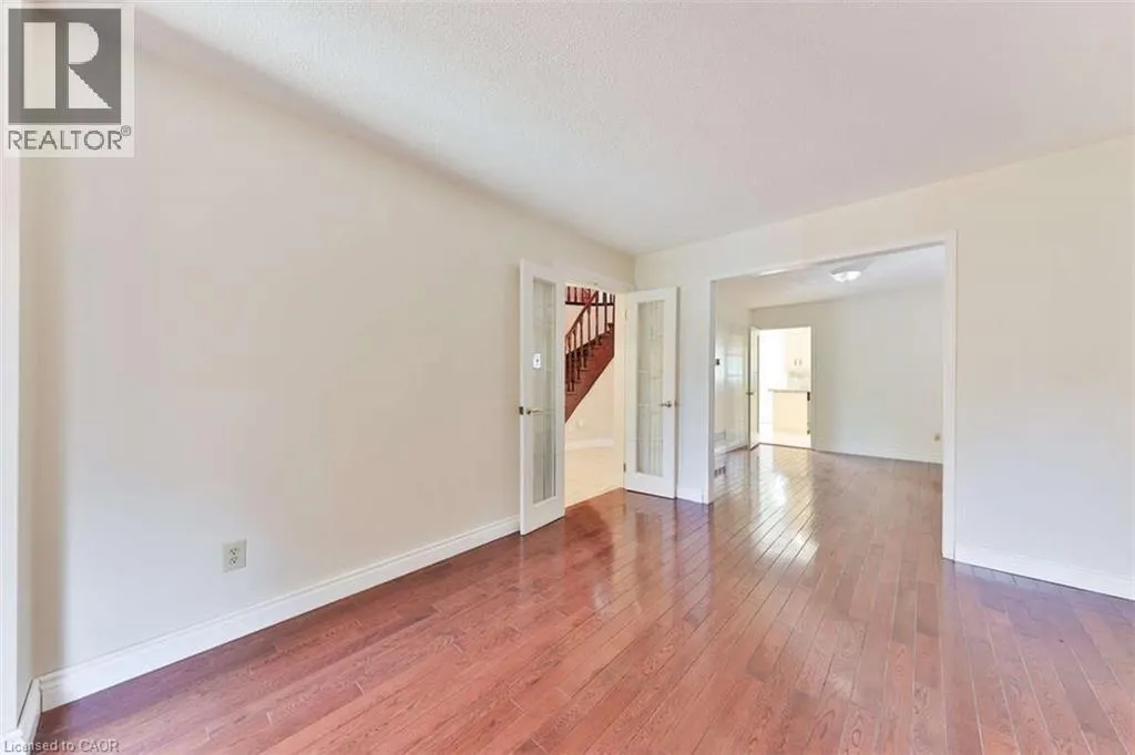 5275 THORNWOOD Drive