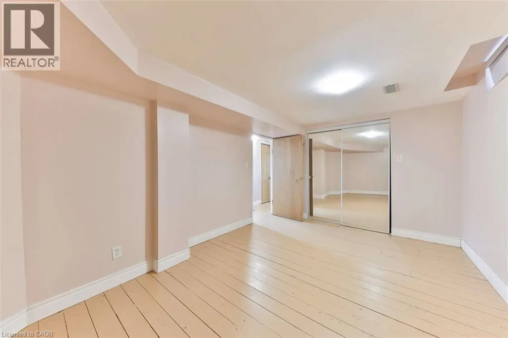 5275 THORNWOOD Drive