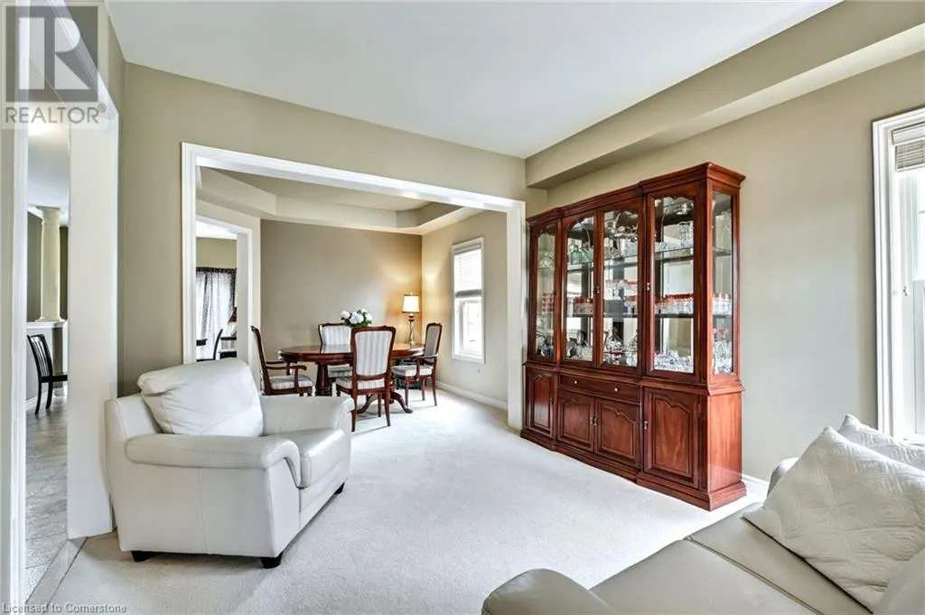 43 WOODLAWN Court