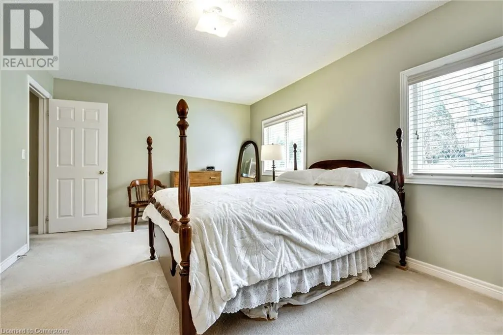 43 WOODLAWN Court