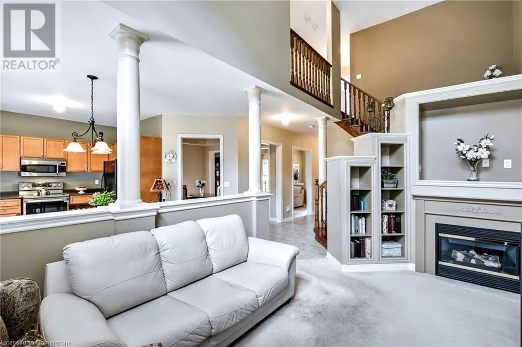 43 WOODLAWN Court