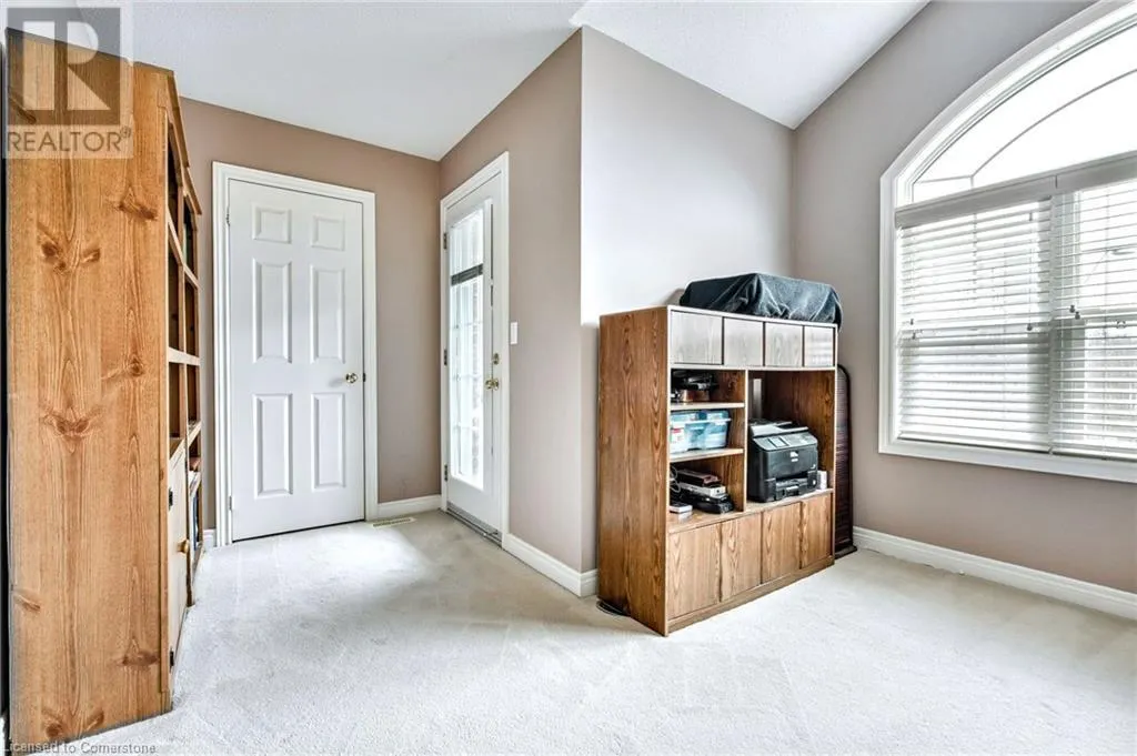 43 WOODLAWN Court