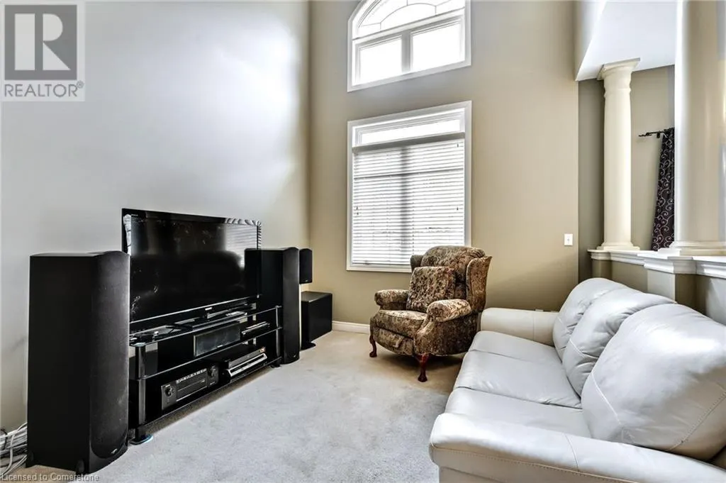 43 WOODLAWN Court