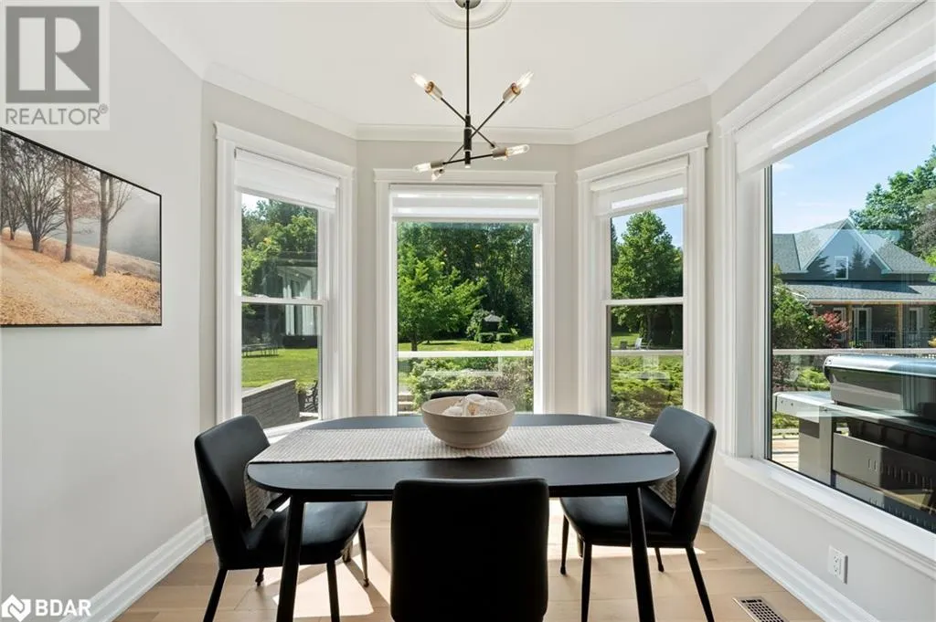 7833 POPLAR Sideroad