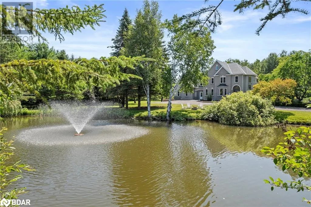 7833 POPLAR Sideroad