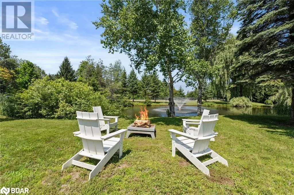 7833 POPLAR Sideroad