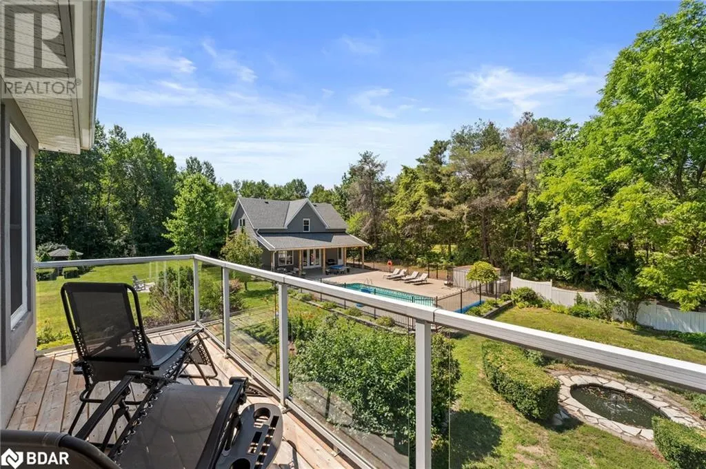7833 POPLAR Sideroad