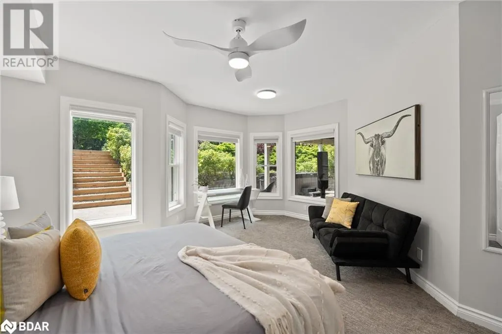 7833 POPLAR Sideroad