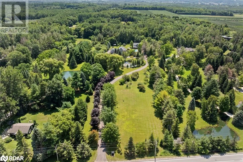 7833 POPLAR Sideroad