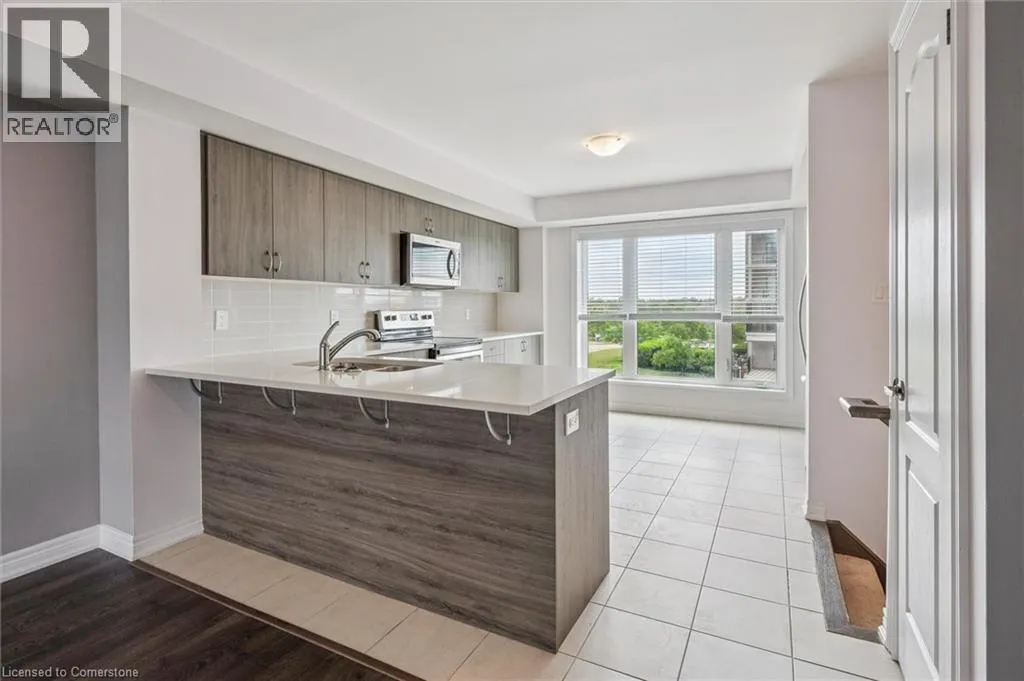 124 WATSON Parkway N Unit# 4, #4