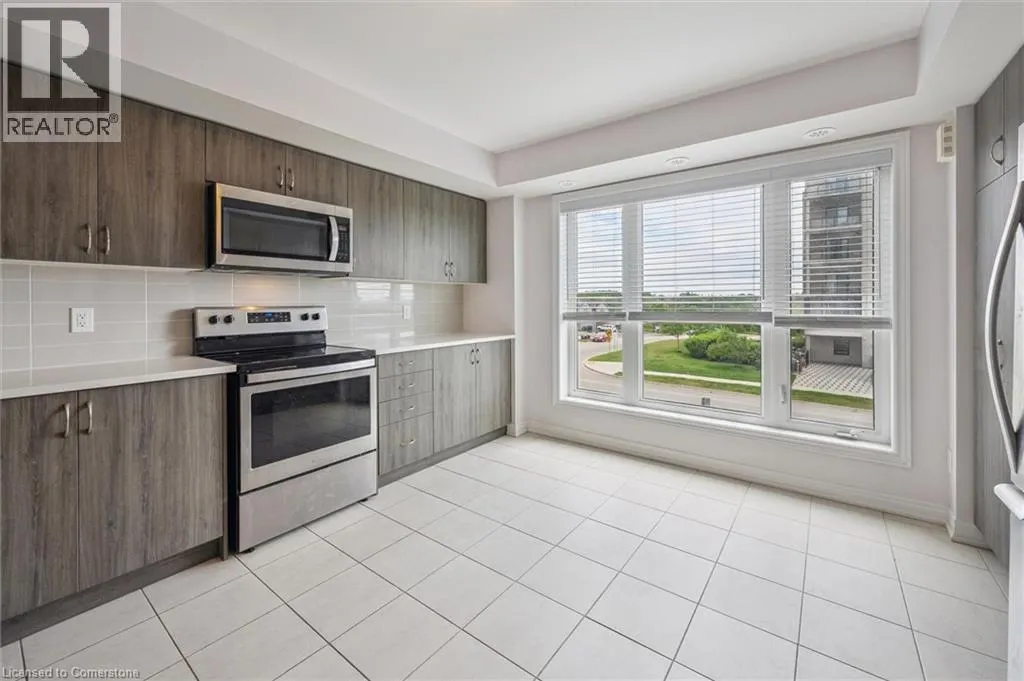 124 WATSON Parkway N Unit# 4, #4