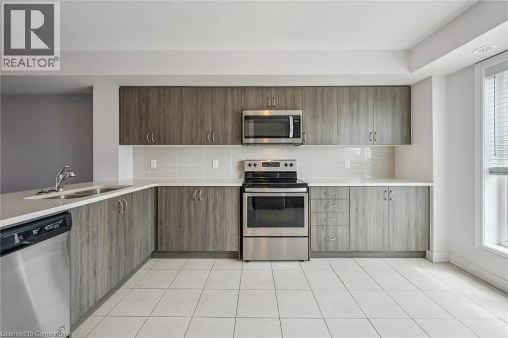 124 WATSON Parkway N Unit# 4, #4