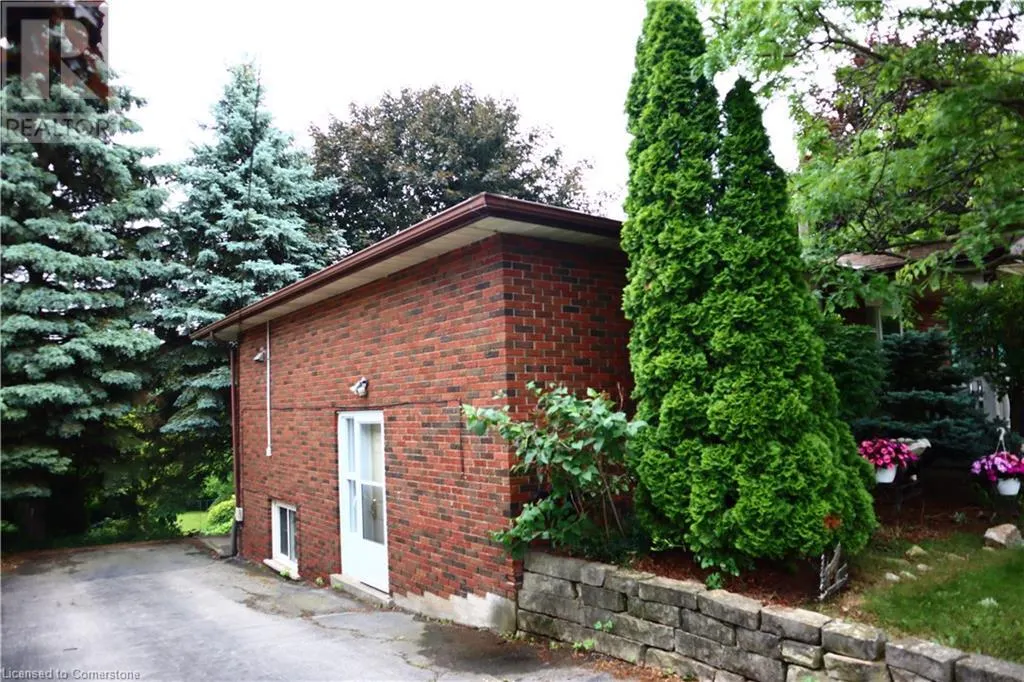 396 ONTARIO Street