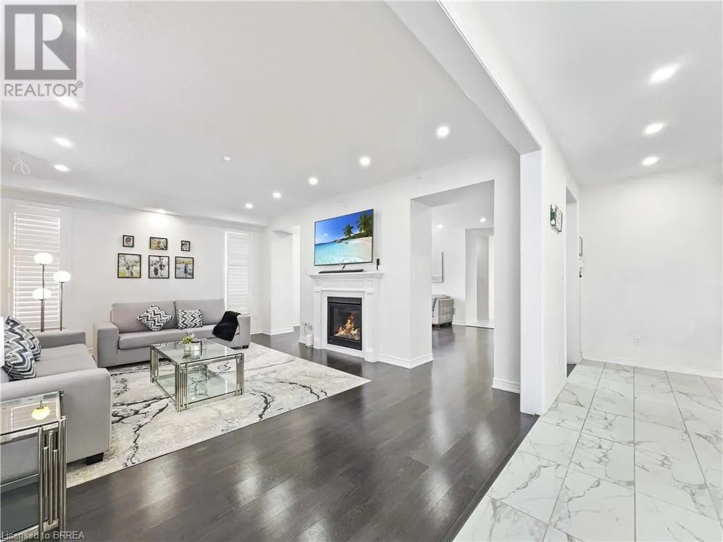 37 DRAKE Avenue
