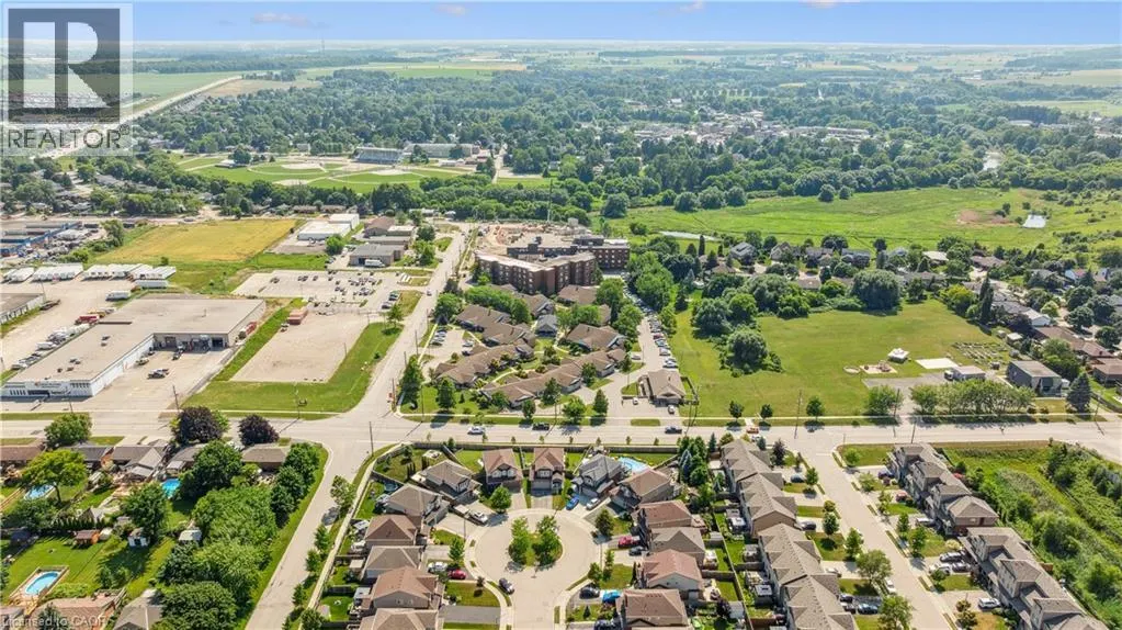 125 CAPTAIN MCCALLUM Drive