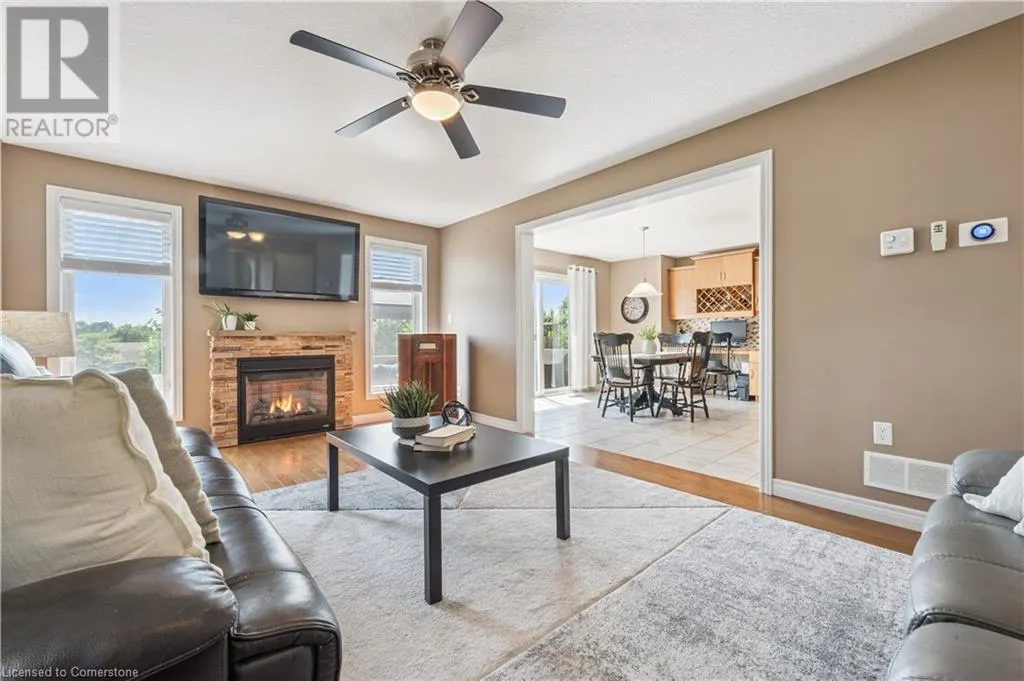 125 CAPTAIN MCCALLUM Drive