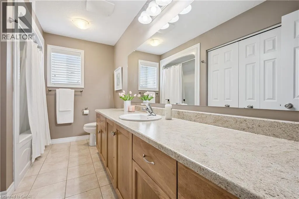 125 CAPTAIN MCCALLUM Drive