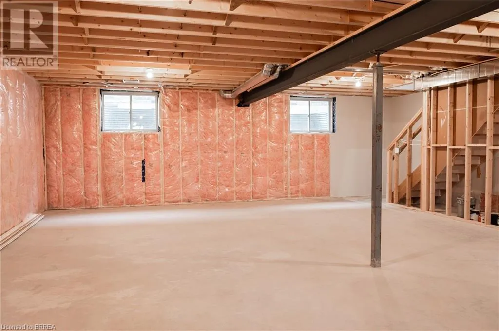 94 VANROOY Trail