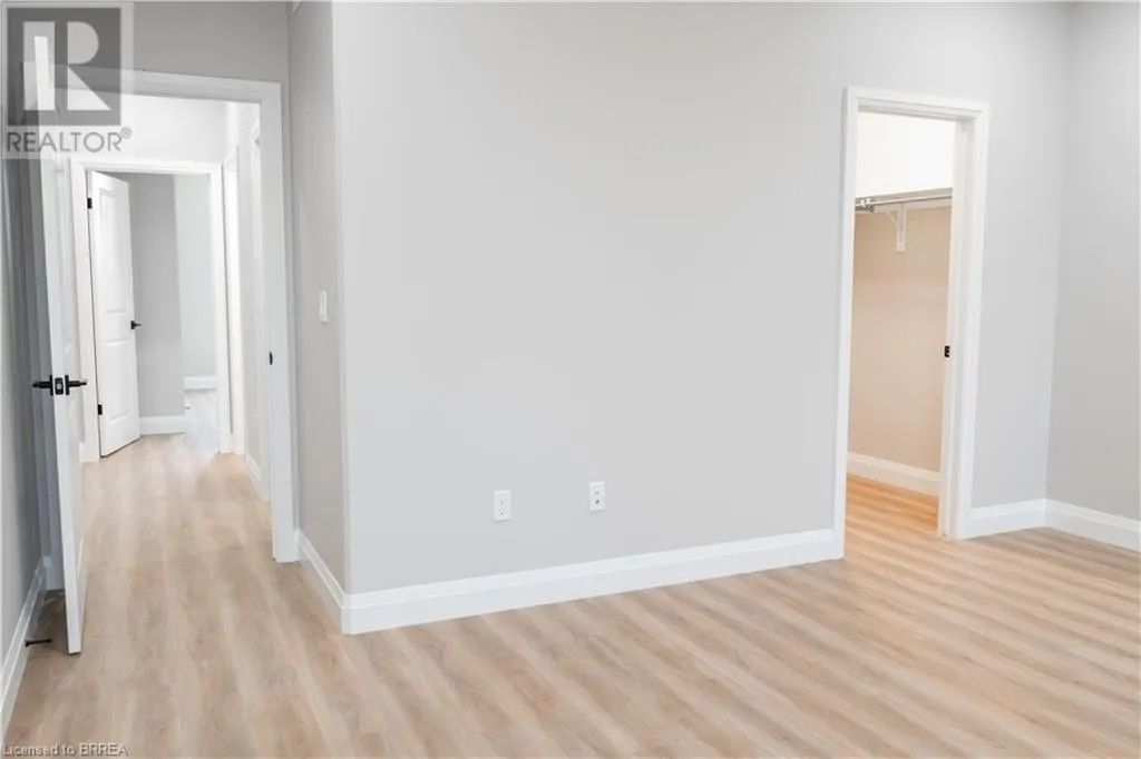 94 VANROOY Trail