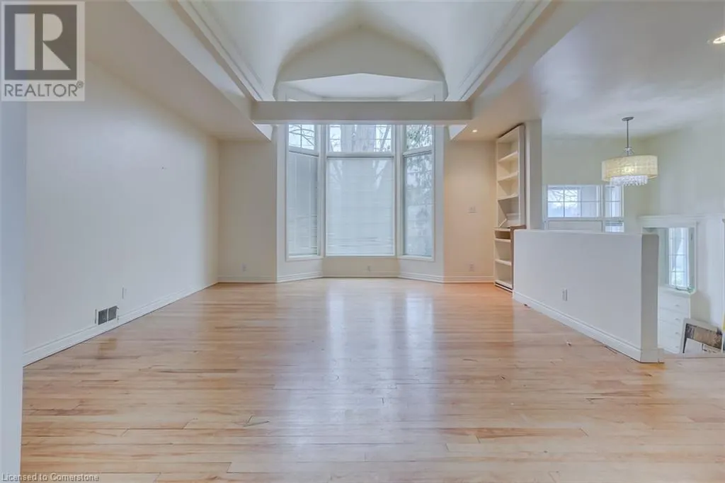 63 ORCHARD Drive Unit# Main, #Main