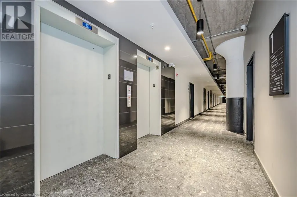120 HURON Street Unit# 528, #528