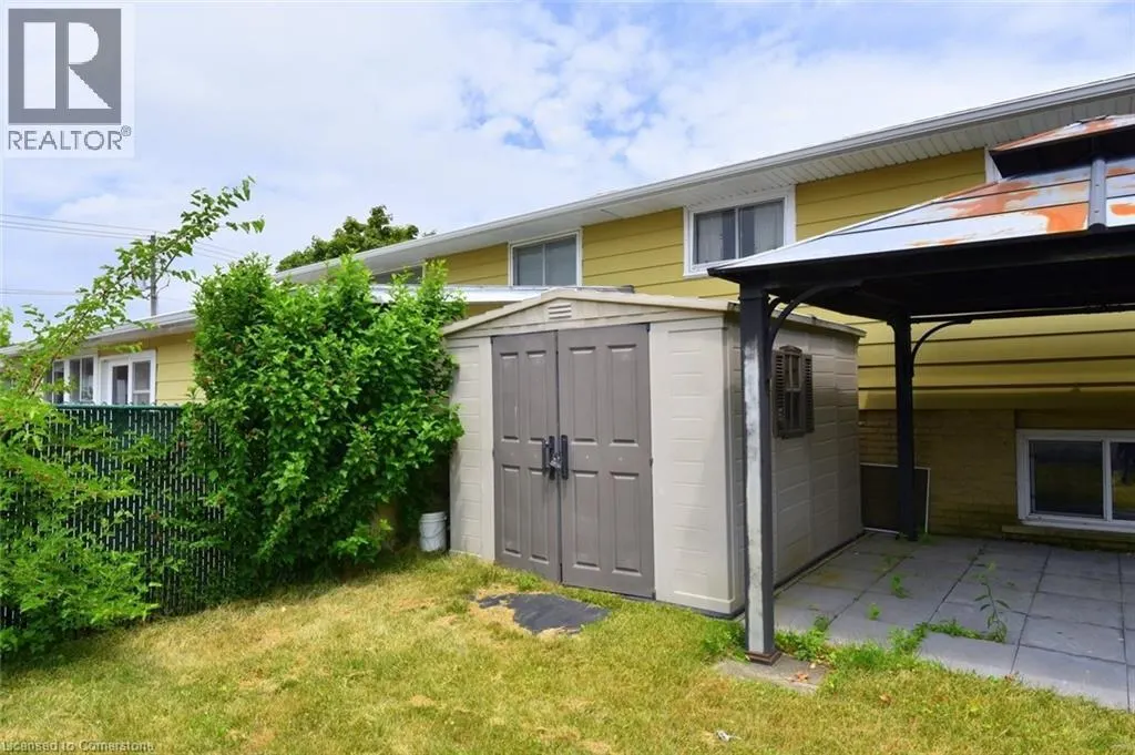 79 BARRINGTON Drive