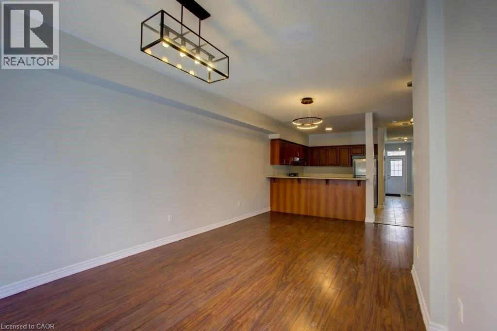 19 NIAGARA Drive Unit# 27, #27
