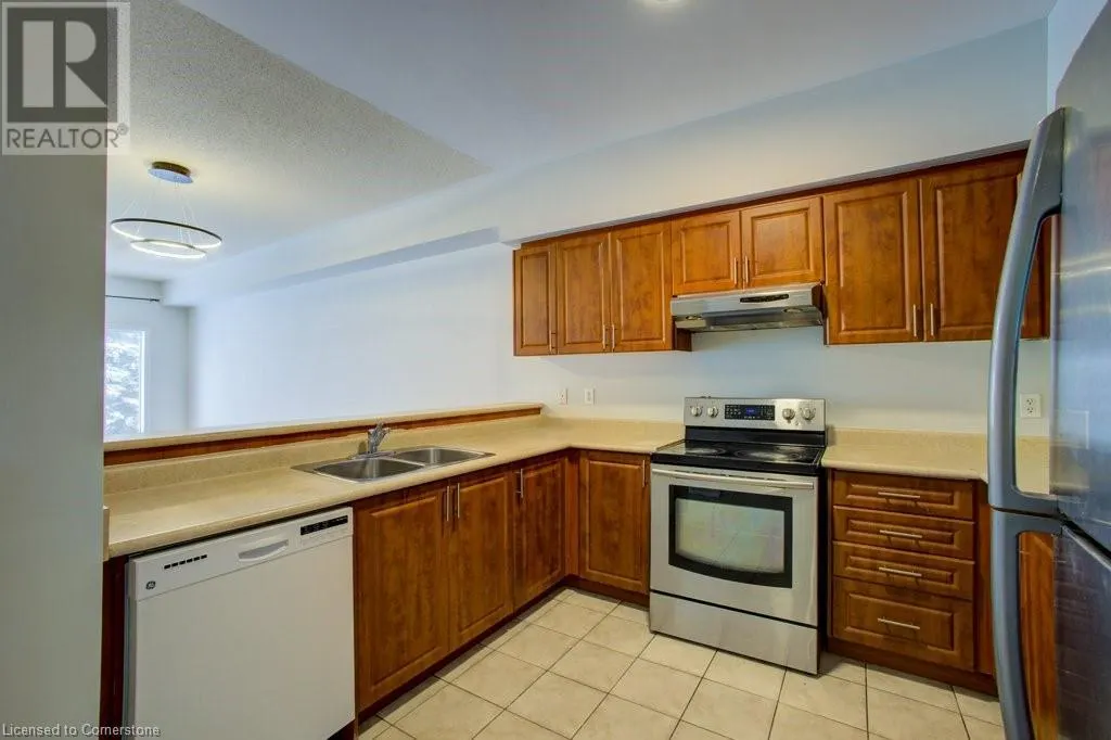 19 NIAGARA Drive Unit# 27, #27