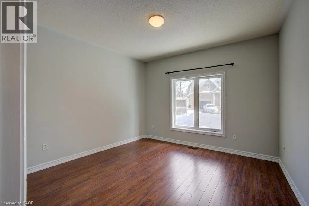 19 NIAGARA Drive Unit# 27, #27
