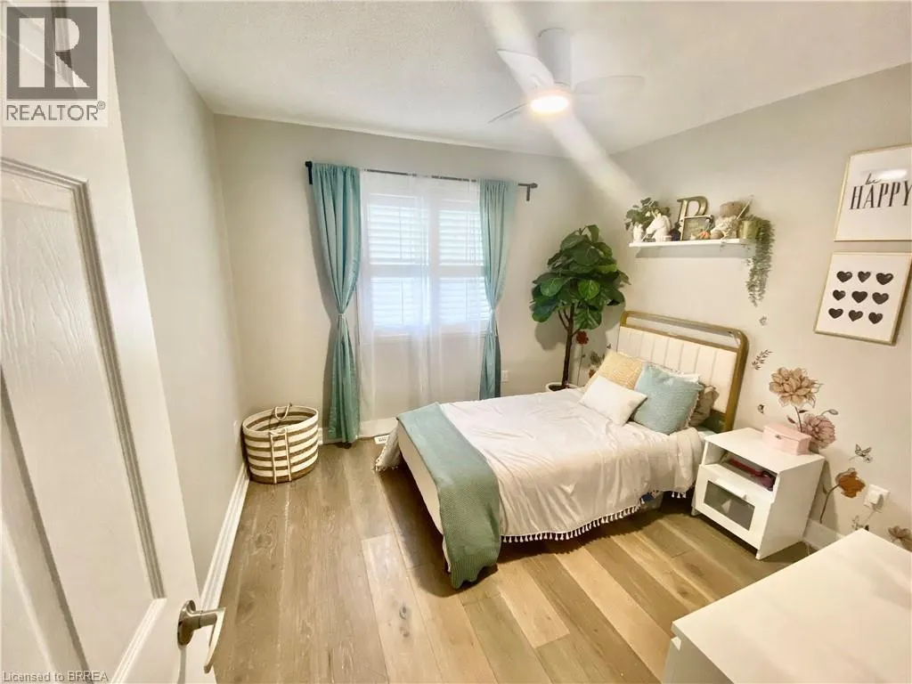 16 SWEETMAN Drive