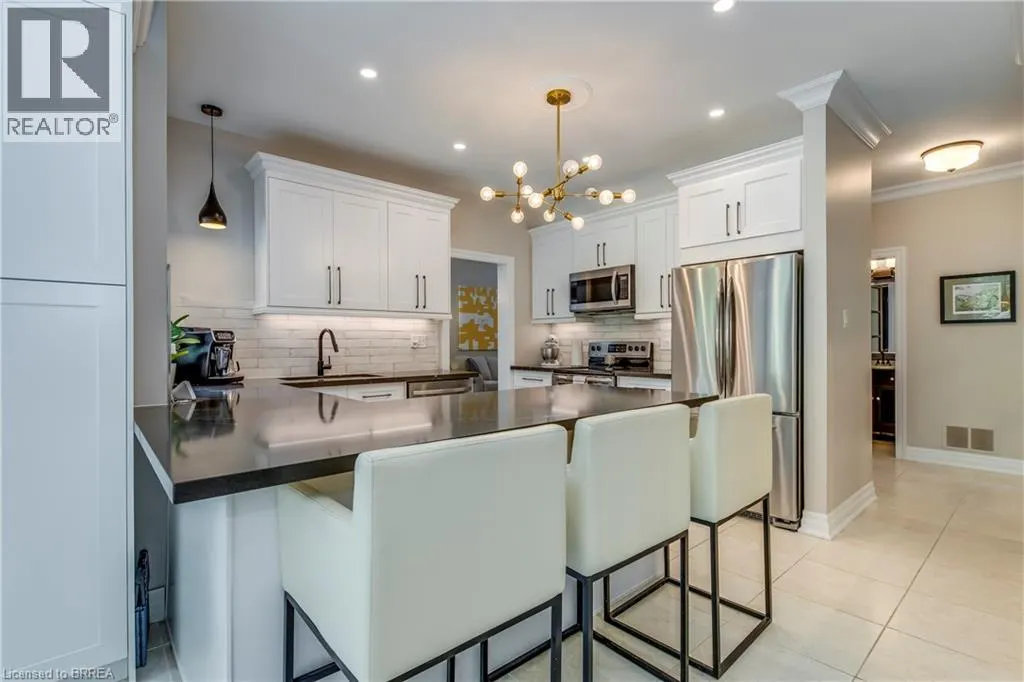 16 SWEETMAN Drive