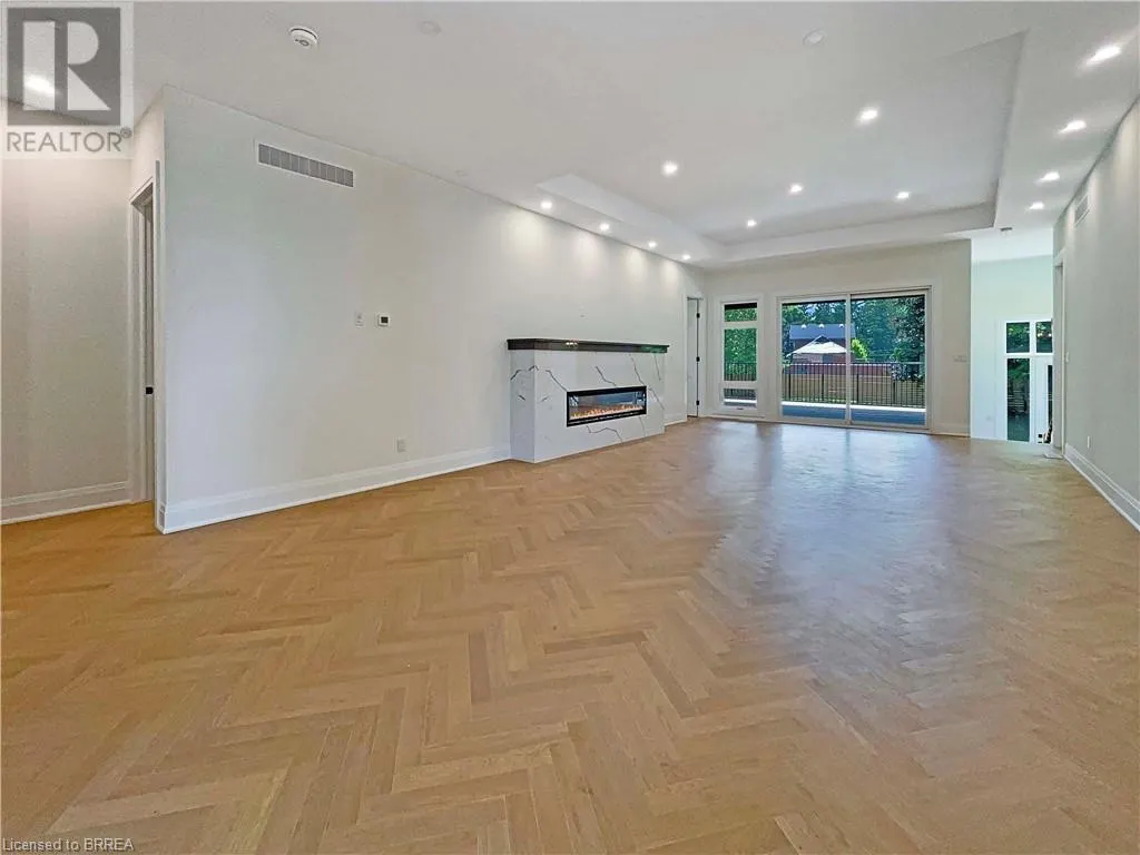 232 ELLIS Avenue