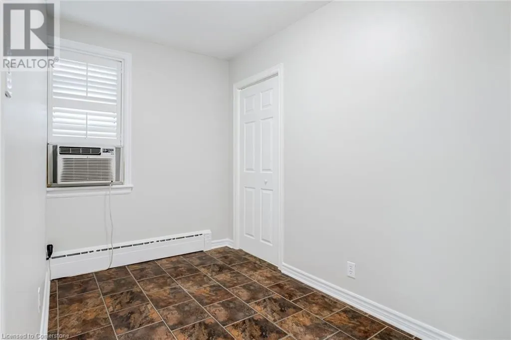 15 EMPRESS Avenue