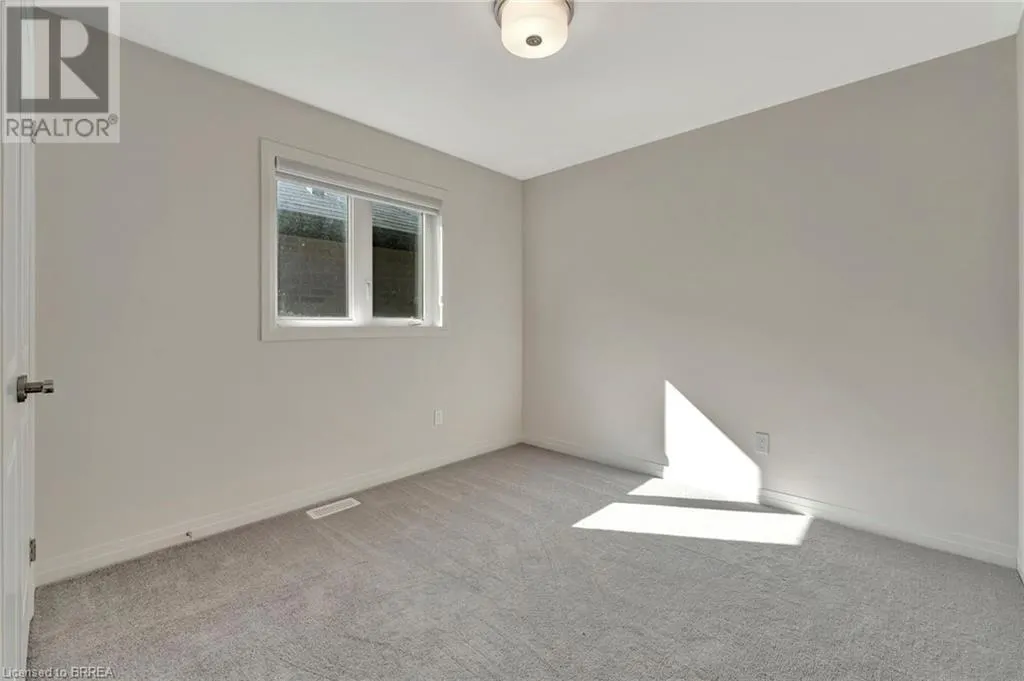 6 JENNER Drive