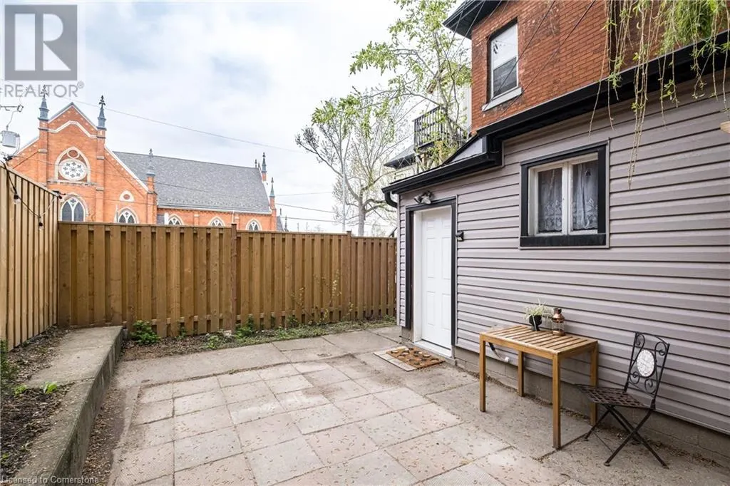 177 CHARLTON Avenue W