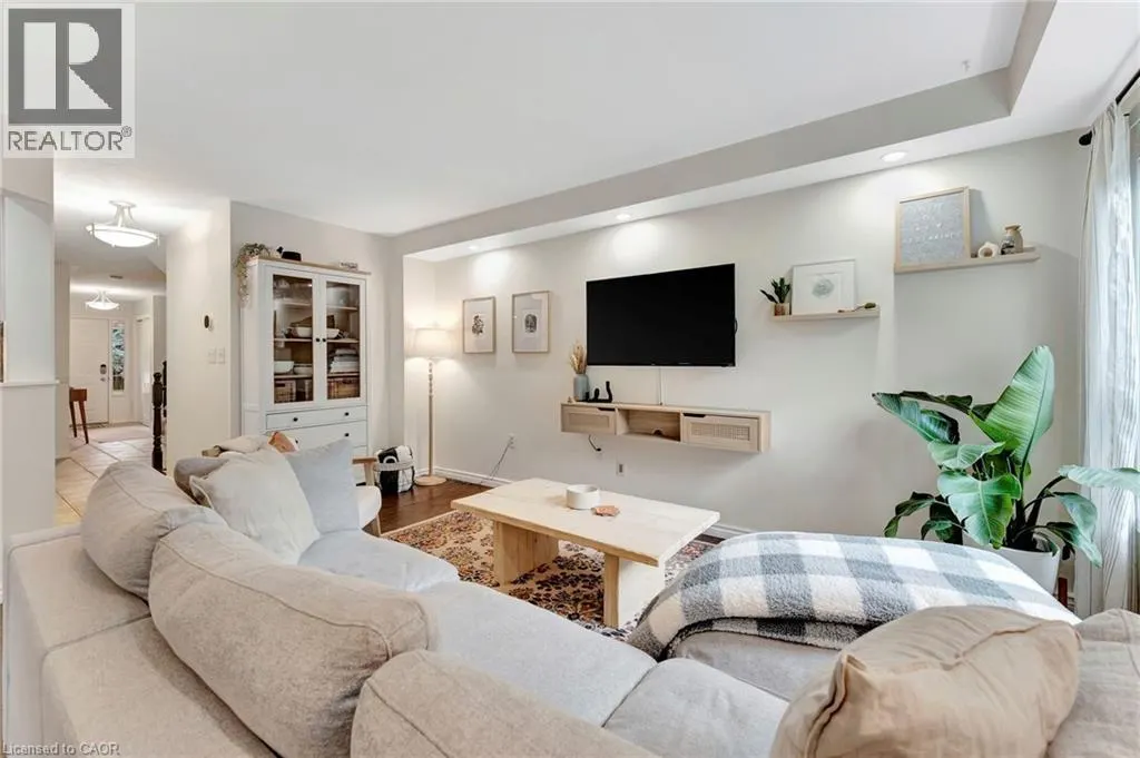 348 HIGHLAND Road W Unit# 20, #20