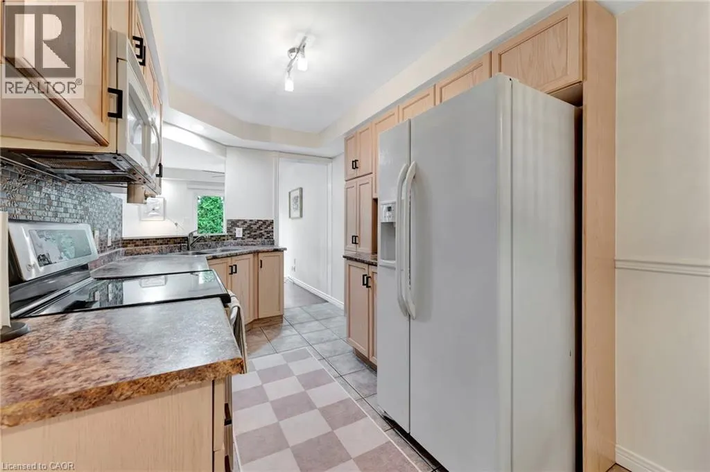 348 HIGHLAND Road W Unit# 20, #20