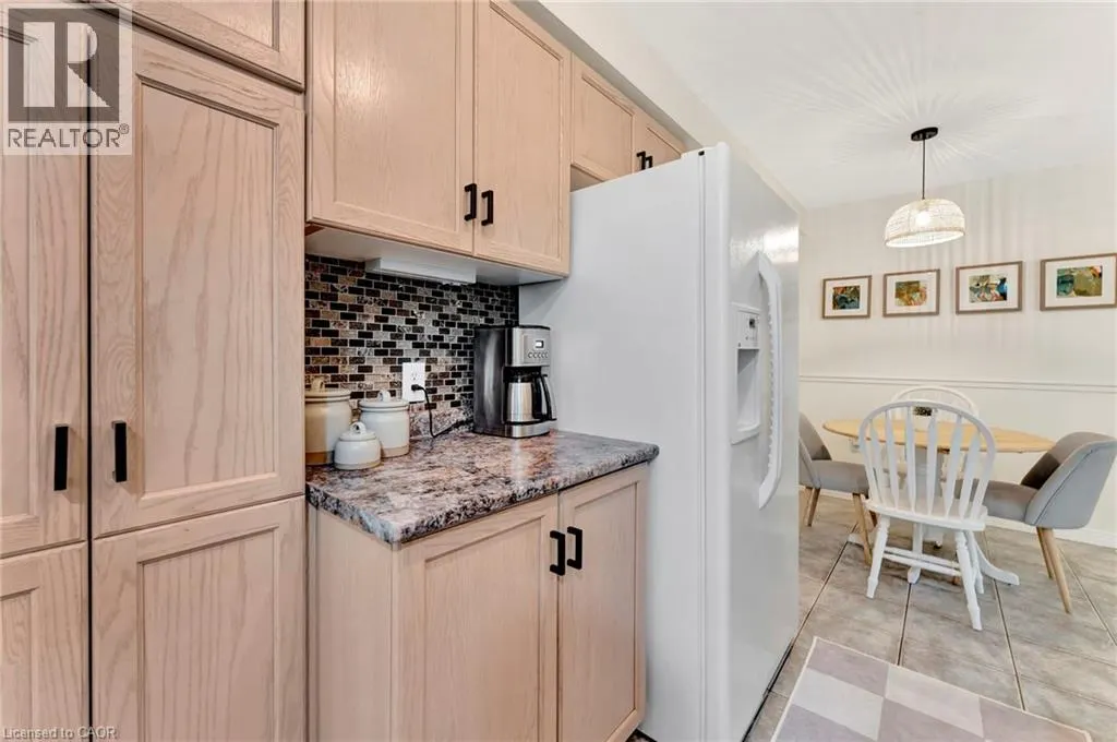 348 HIGHLAND Road W Unit# 20, #20