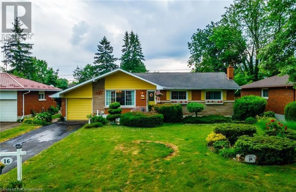 16 GLENDALE Drive