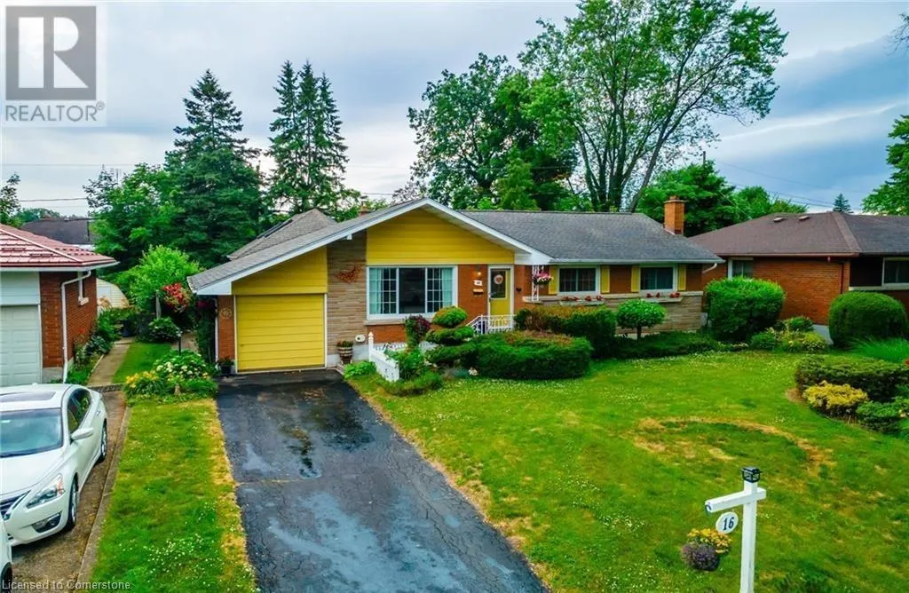 16 GLENDALE Drive