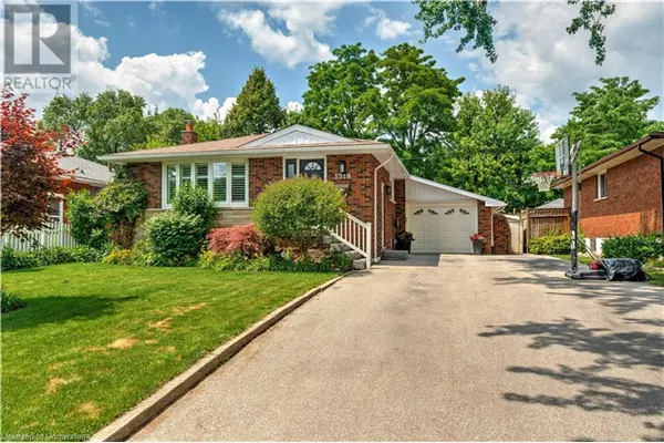 1318 ROSEMARY Crescent