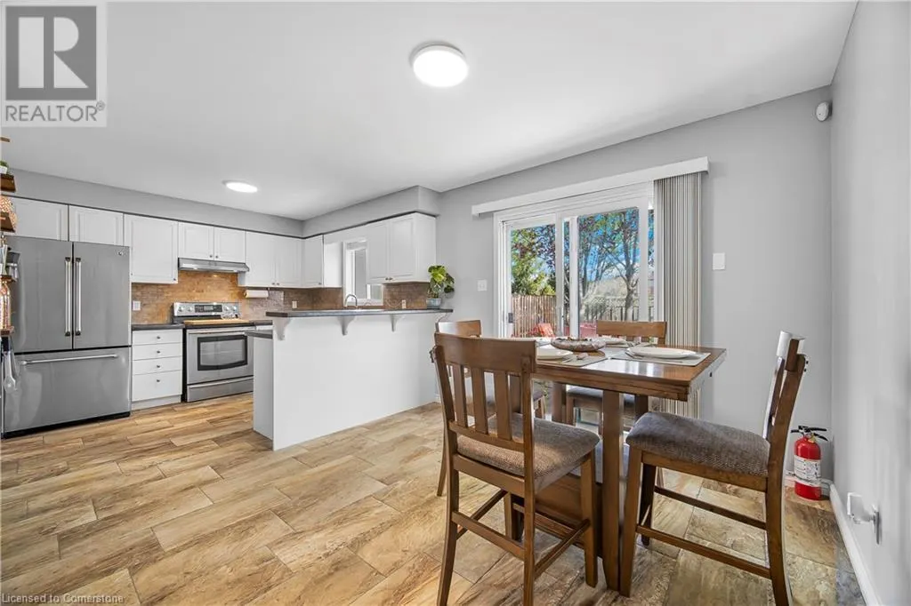 6 EULA WHITE Place