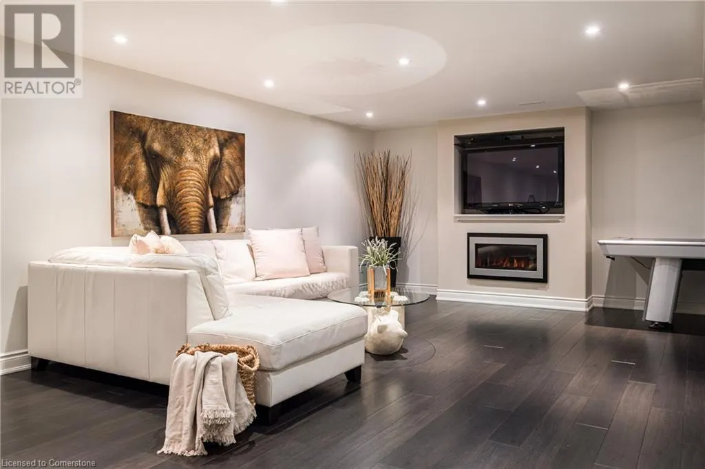4360 MILLCROFT PARK Drive Unit# 11, #11